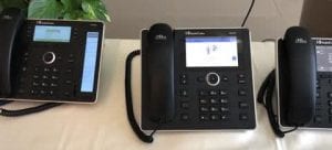 טלפוני IP התומכים ב- Skype for Business ו- Microsoft Teams